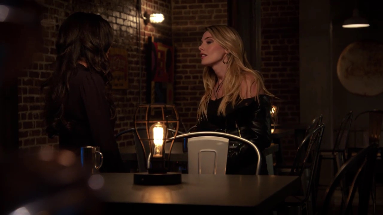 Ashley-Greene-dot-nl_StepUpHighWater2x02-1827.jpg