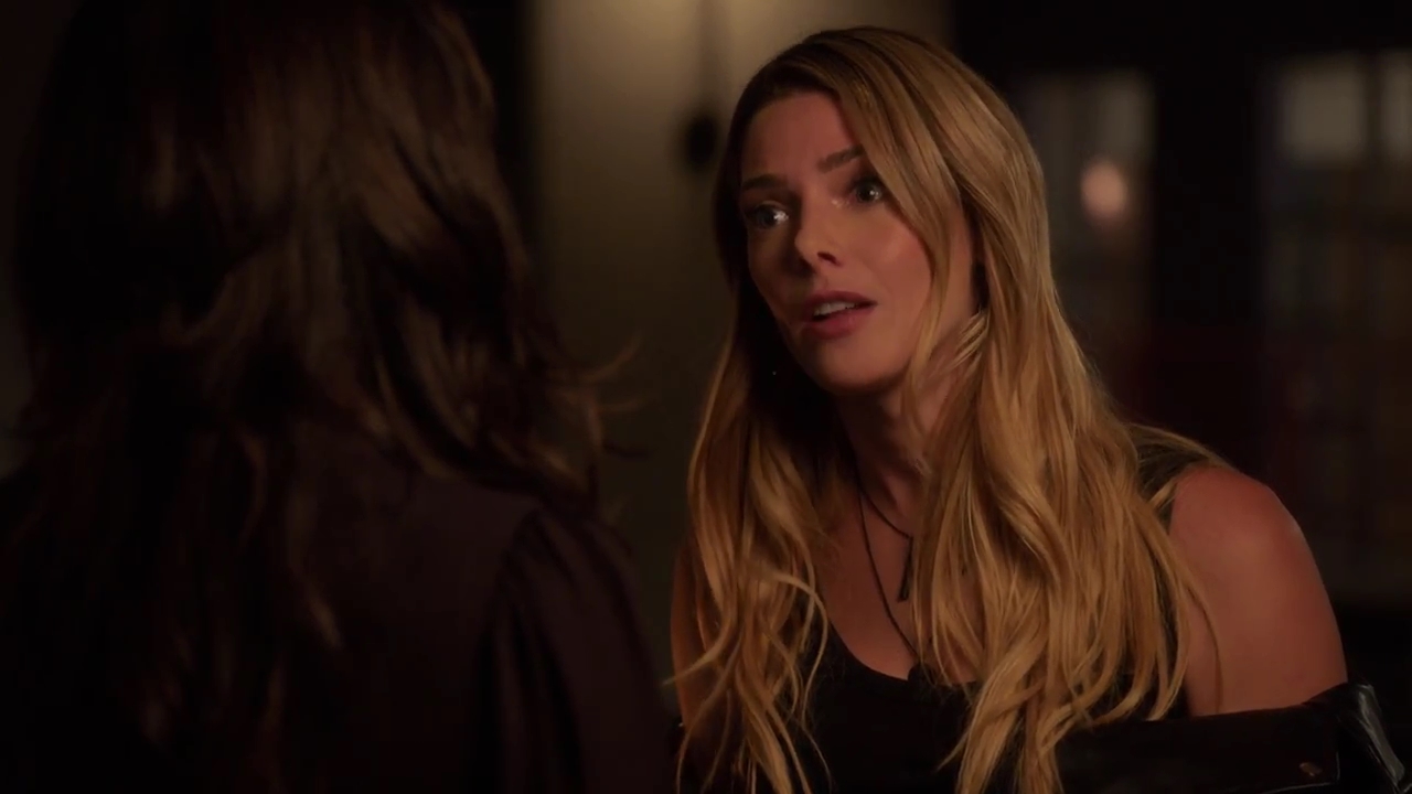 Ashley-Greene-dot-nl_StepUpHighWater2x02-1832.jpg