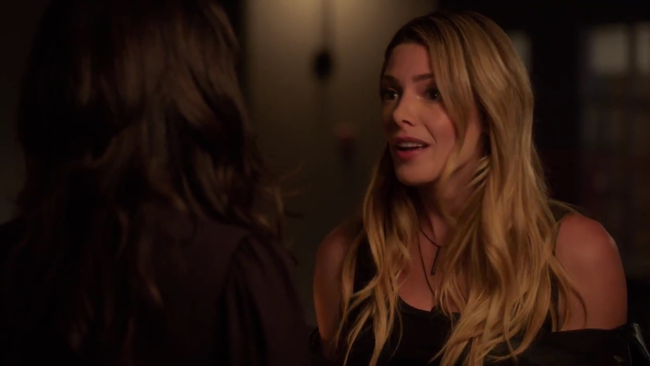 Ashley-Greene-dot-nl_StepUpHighWater2x02-1837.jpg