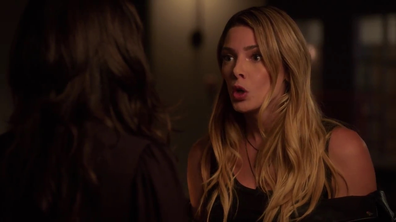Ashley-Greene-dot-nl_StepUpHighWater2x02-1838.jpg