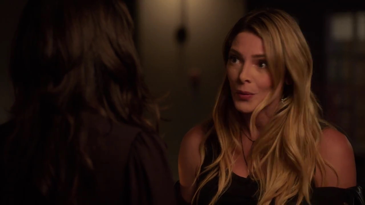 Ashley-Greene-dot-nl_StepUpHighWater2x02-1845.jpg
