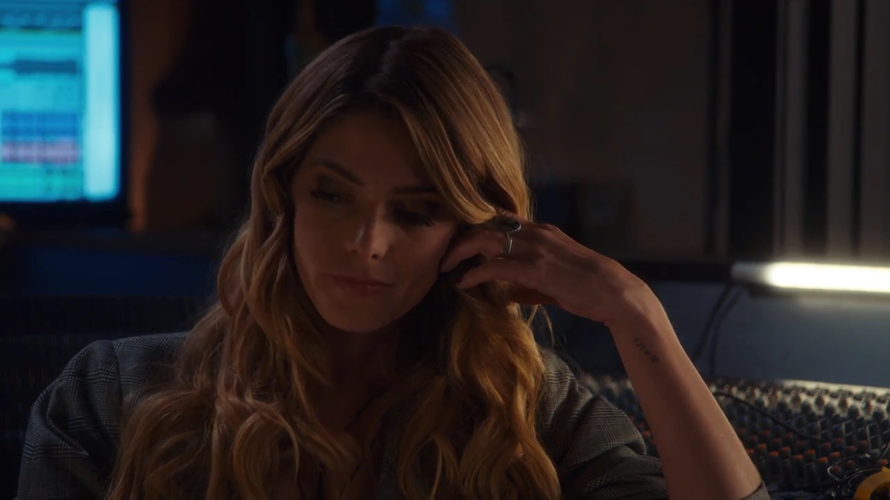 Ashley-Greene-dot-nl_StepUpHighWater2x03-1913.jpg
