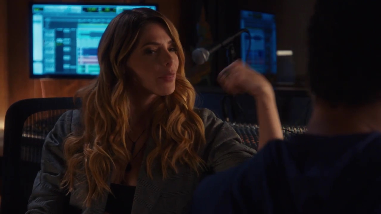 Ashley-Greene-dot-nl_StepUpHighWater2x03-1923.jpg