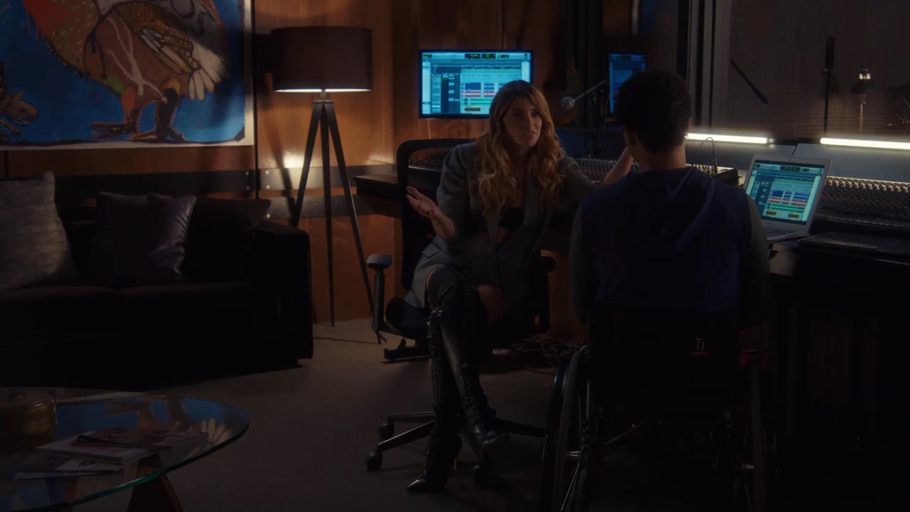 Ashley-Greene-dot-nl_StepUpHighWater2x03-1928.jpg