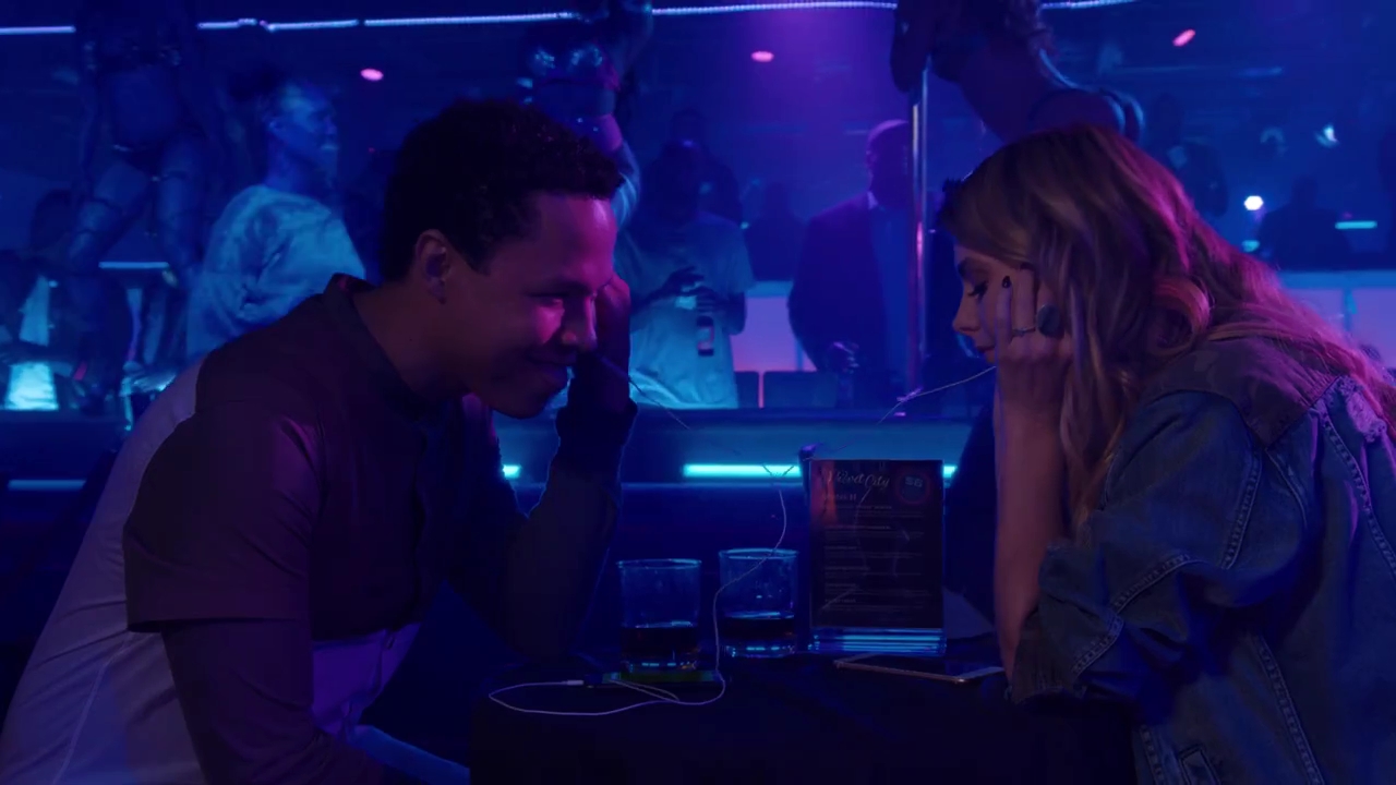 Ashley-Greene-dot-nl_StepUpHighWater2x03-2166.jpg
