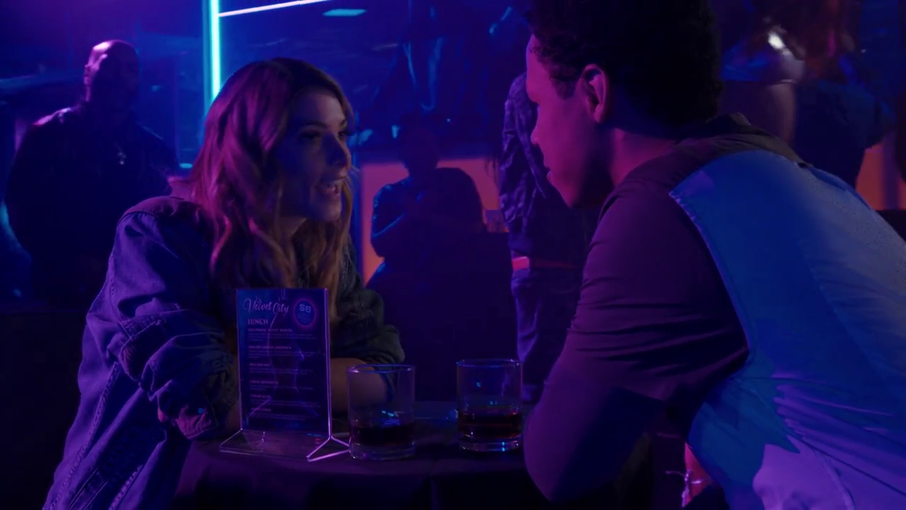 Ashley-Greene-dot-nl_StepUpHighWater2x03-2180.jpg