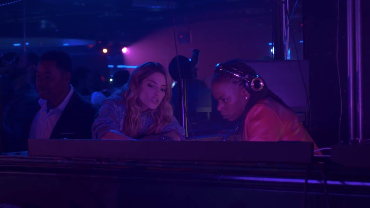 Ashley-Greene-dot-nl_StepUpHighWater2x03-2374.jpg