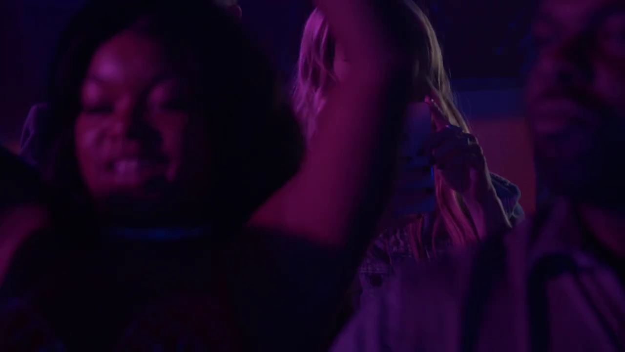 Ashley-Greene-dot-nl_StepUpHighWater2x03-2459.jpg
