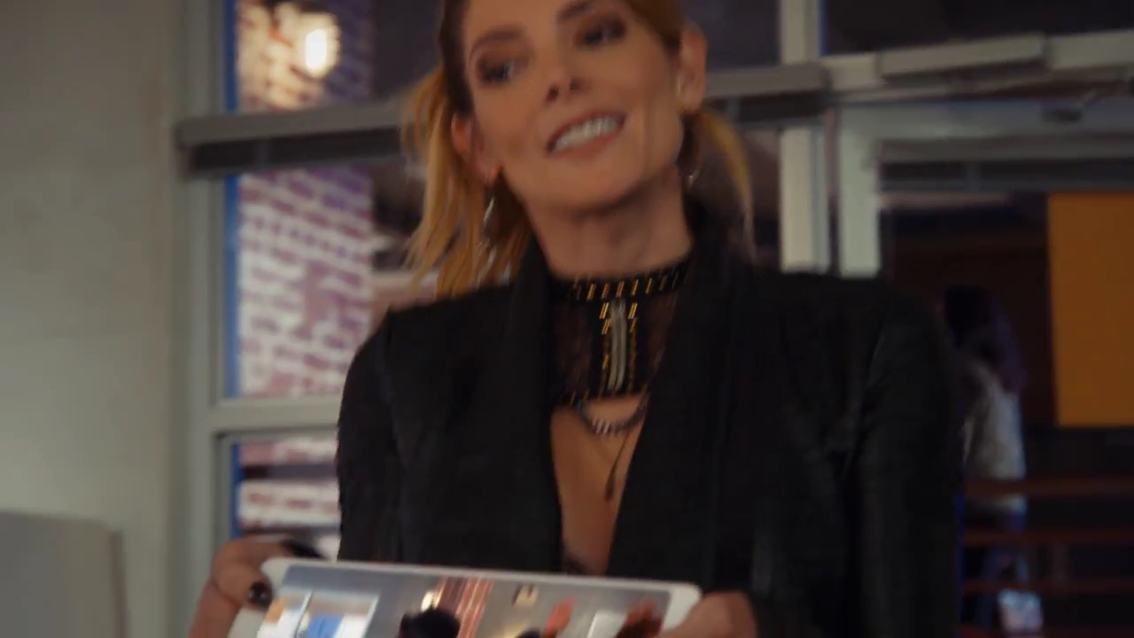 Ashley-Greene-dot-nl_StepUpHighWater2x03-2595.jpg