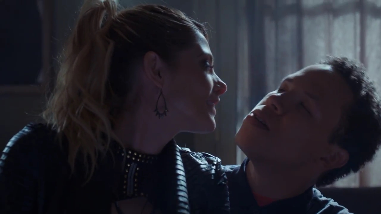 Ashley-Greene-dot-nl_StepUpHighWater2x03-2742.jpg