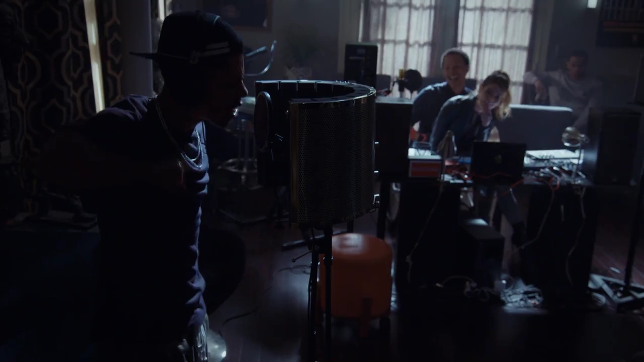 Ashley-Greene-dot-nl_StepUpHighWater2x03-2771.jpg