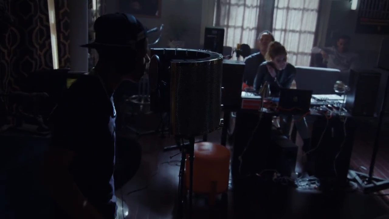 Ashley-Greene-dot-nl_StepUpHighWater2x03-2772.jpg