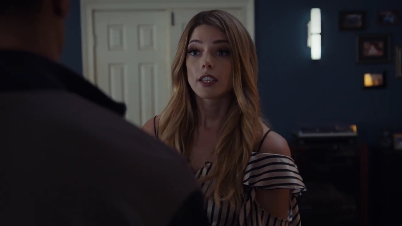 Ashley-Greene-dot-nl_StepUpHighWater2x04-3032.jpg