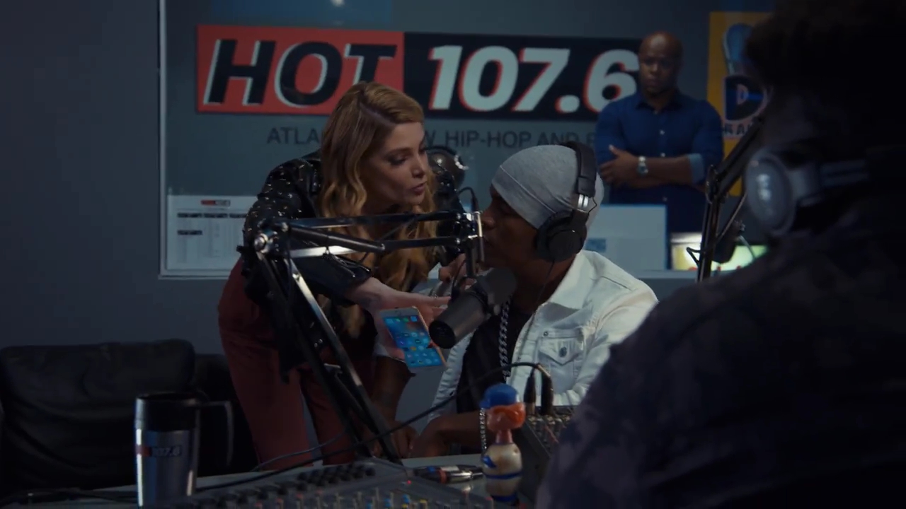 Ashley-Greene-dot-nl_StepUpHighWater2x04-3791.jpg