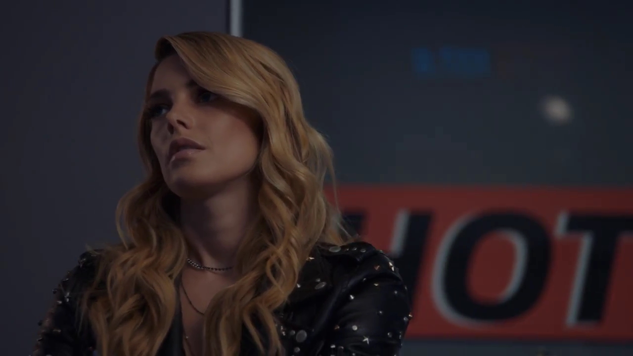 Ashley-Greene-dot-nl_StepUpHighWater2x04-3797.jpg