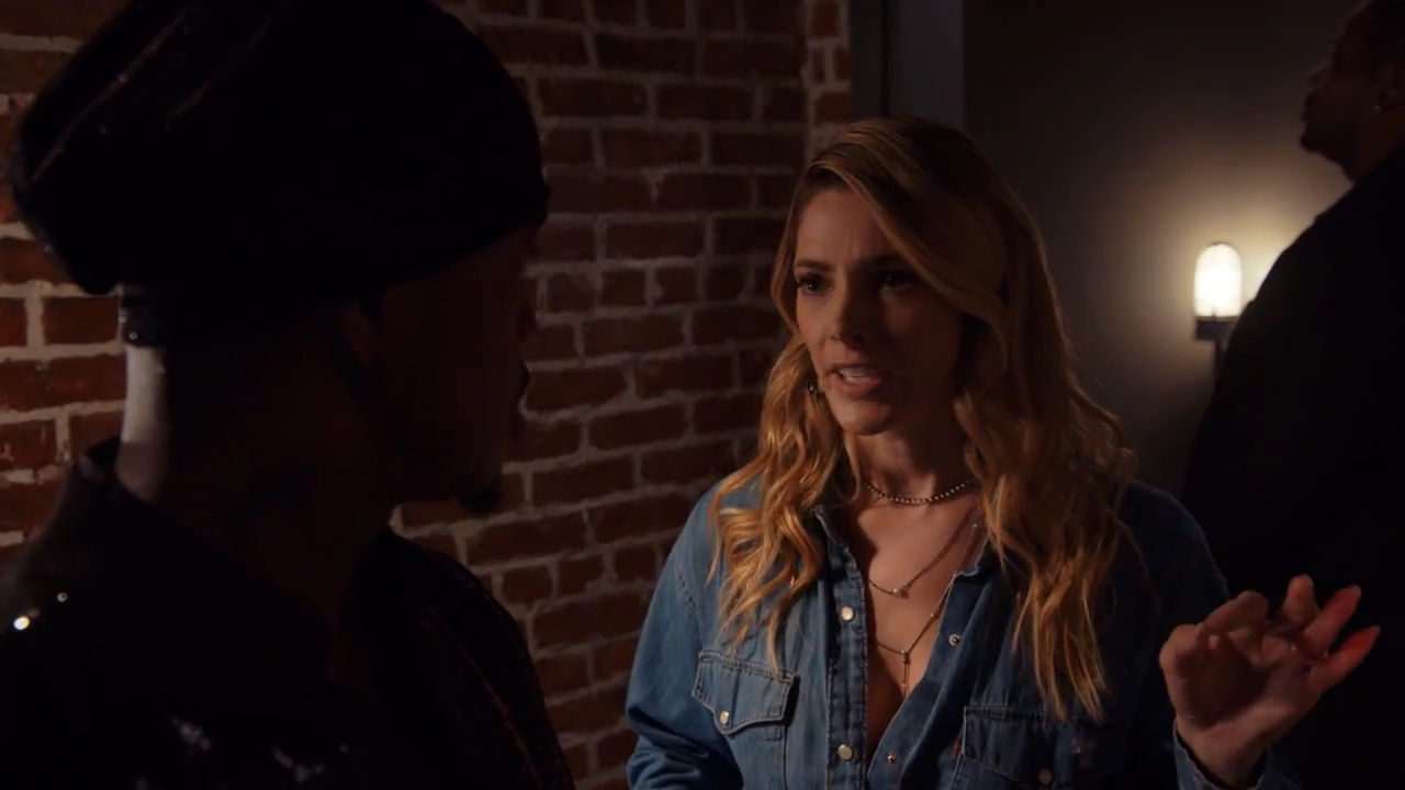 Ashley-Greene-dot-nl_StepUpHighWater2x05-0670.jpg