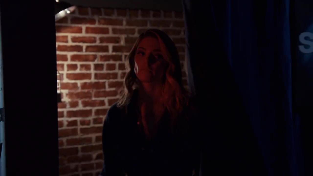 Ashley-Greene-dot-nl_StepUpHighWater2x05-0703.jpg