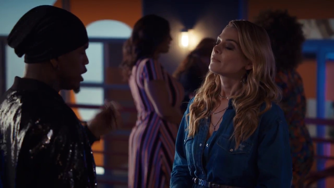 Ashley-Greene-dot-nl_StepUpHighWater2x05-0958.jpg
