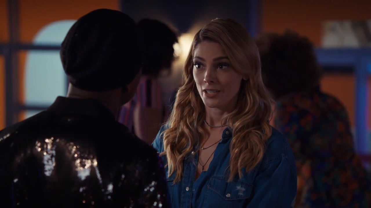 Ashley-Greene-dot-nl_StepUpHighWater2x05-0988.jpg