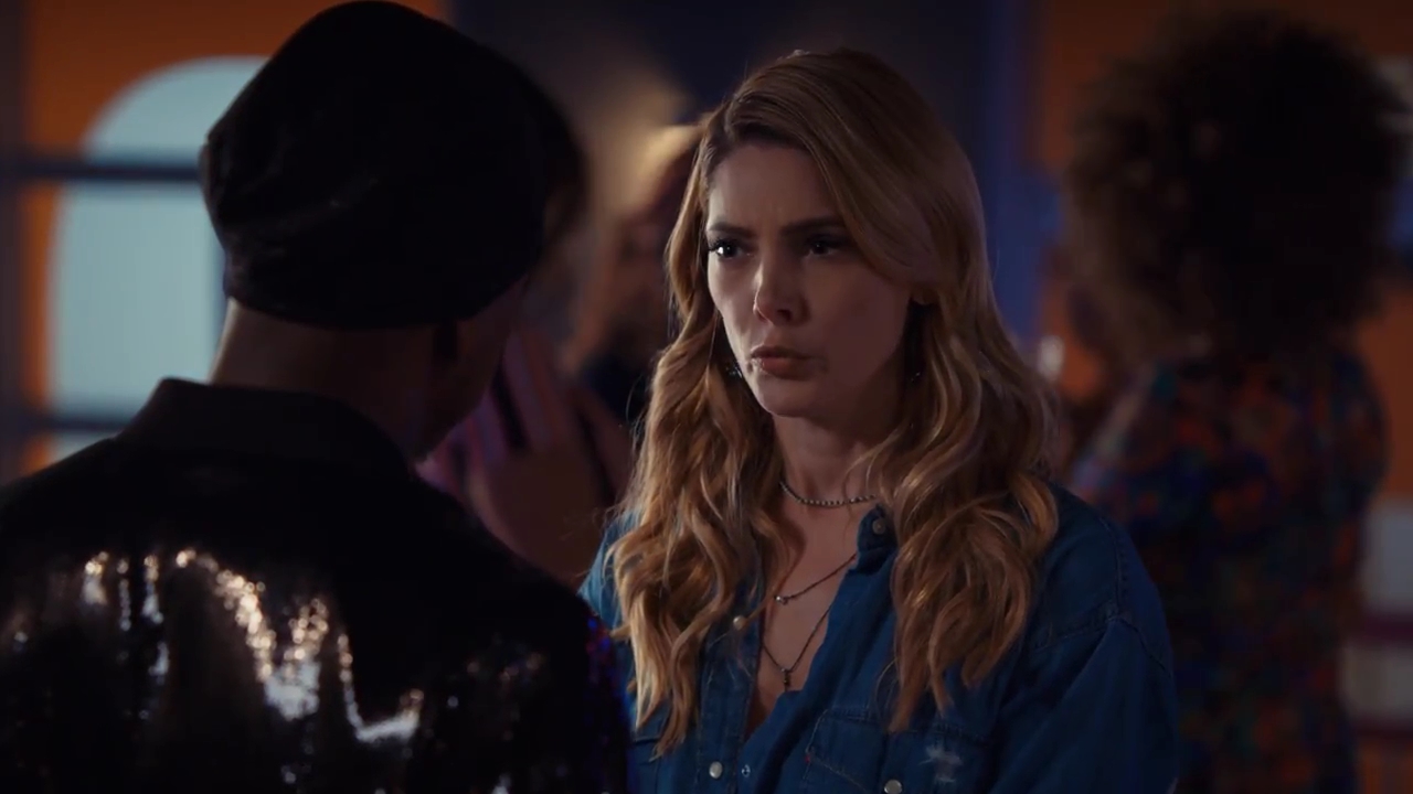 Ashley-Greene-dot-nl_StepUpHighWater2x05-0992.jpg