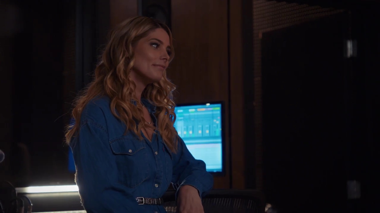 Ashley-Greene-dot-nl_StepUpHighWater2x05-2339.jpg