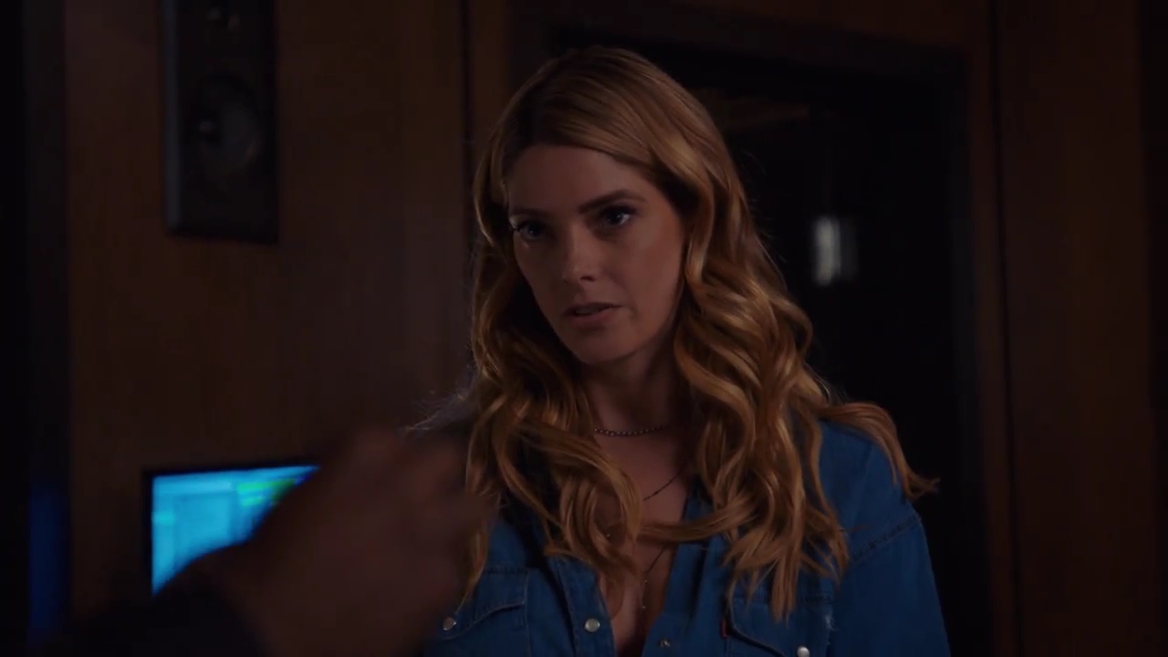 Ashley-Greene-dot-nl_StepUpHighWater2x05-2364.jpg