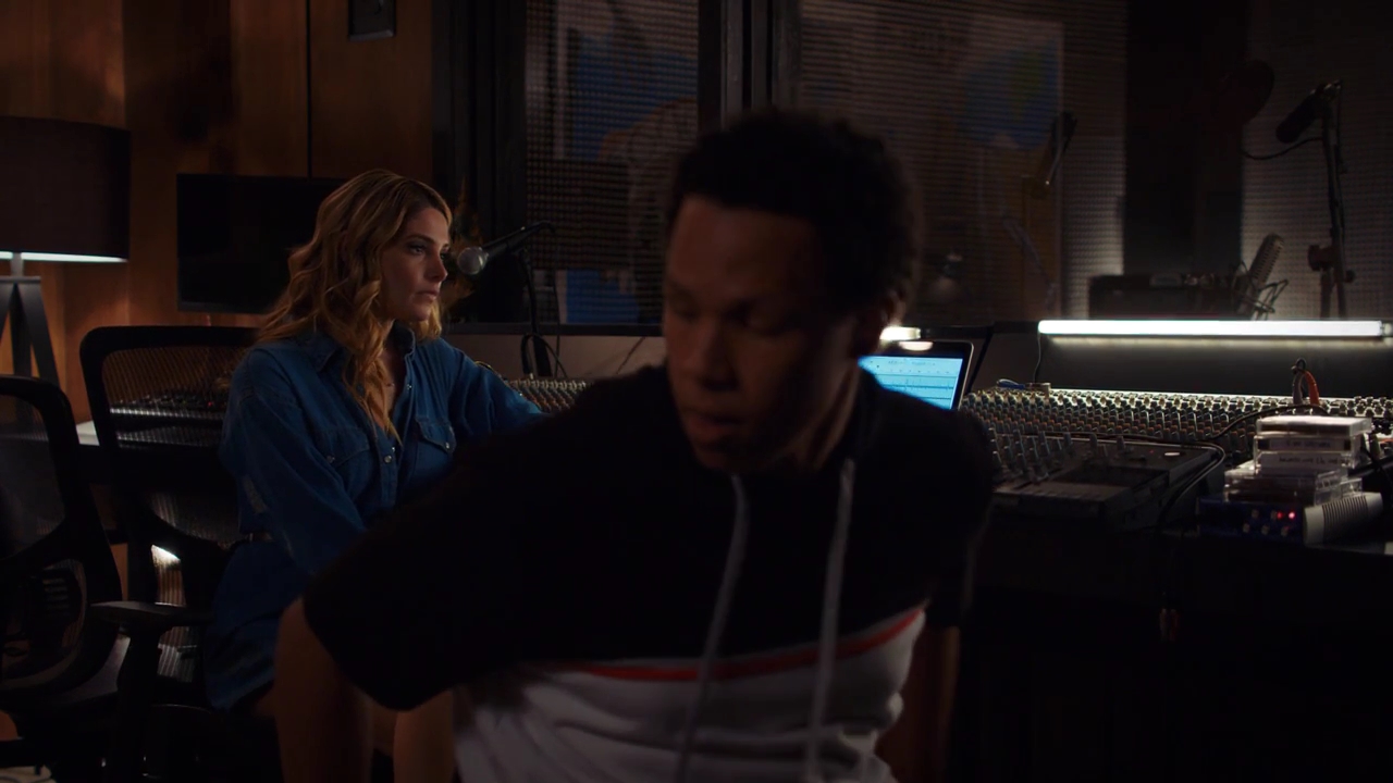 Ashley-Greene-dot-nl_StepUpHighWater2x05-2591.jpg
