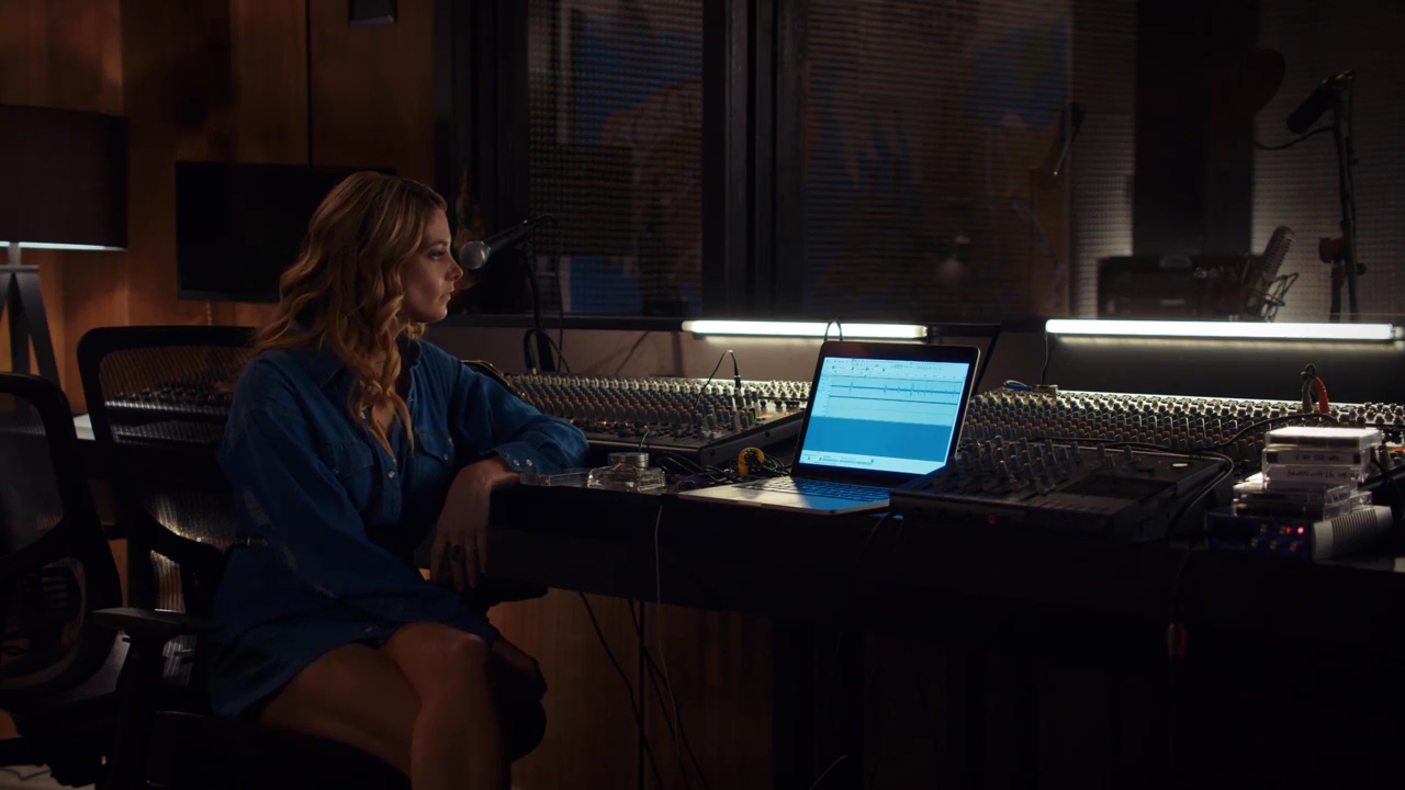 Ashley-Greene-dot-nl_StepUpHighWater2x05-2598.jpg