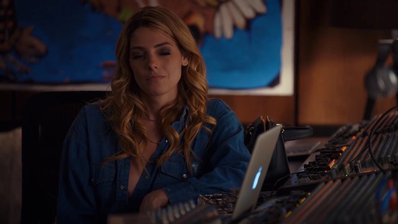 Ashley-Greene-dot-nl_StepUpHighWater2x05-2610.jpg