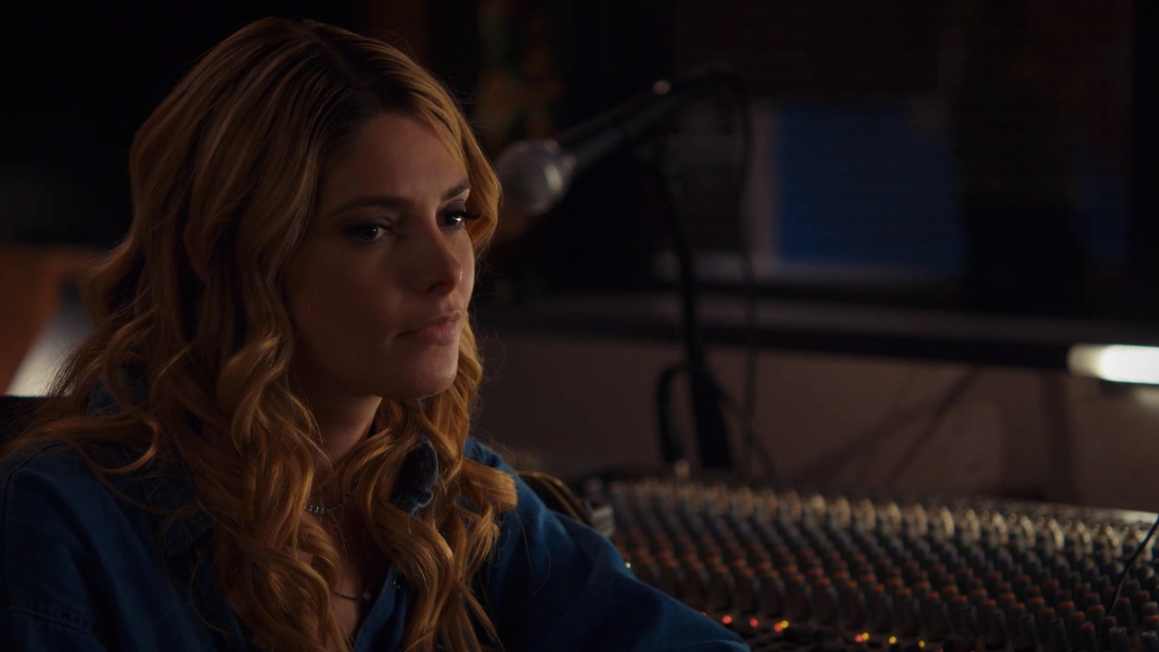 Ashley-Greene-dot-nl_StepUpHighWater2x05-2621.jpg