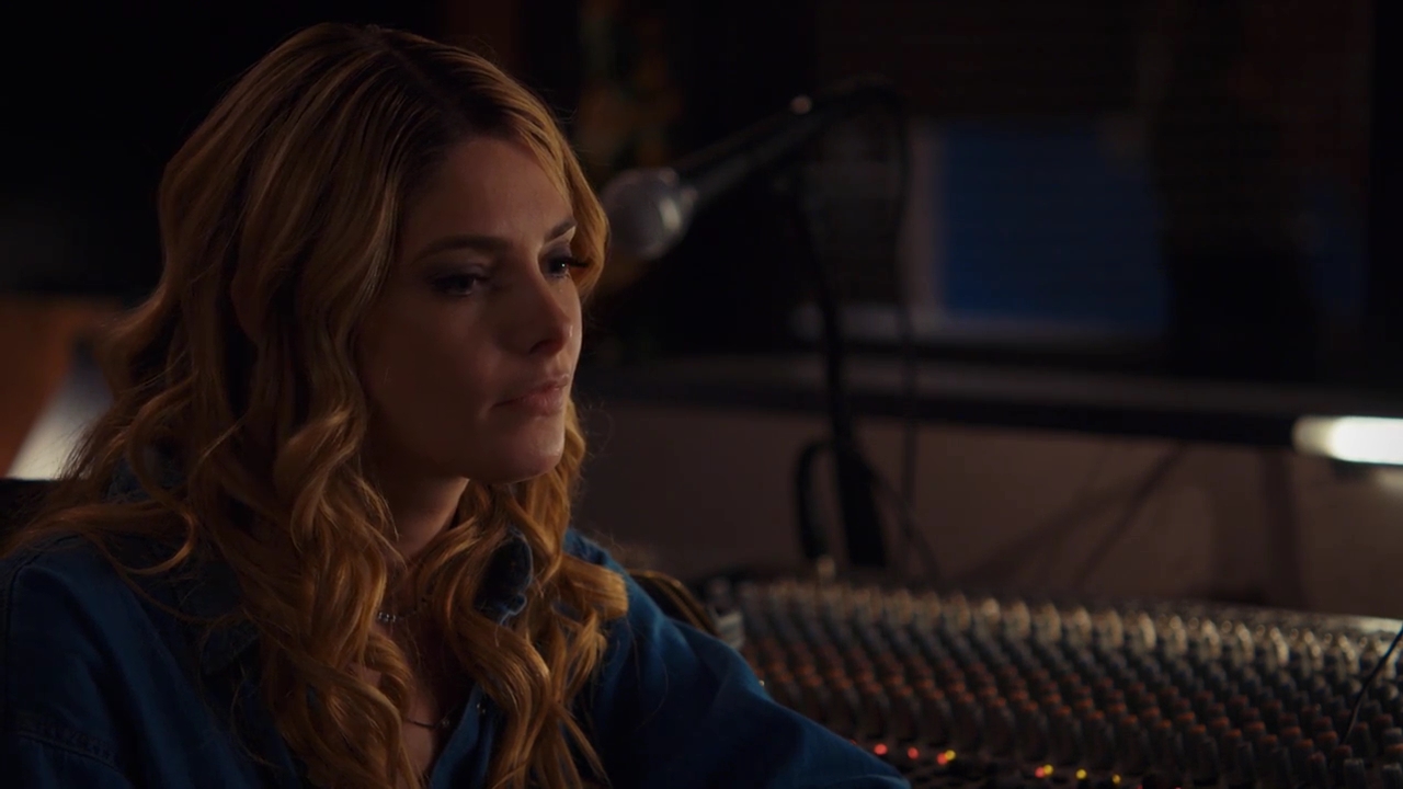 Ashley-Greene-dot-nl_StepUpHighWater2x05-2622.jpg