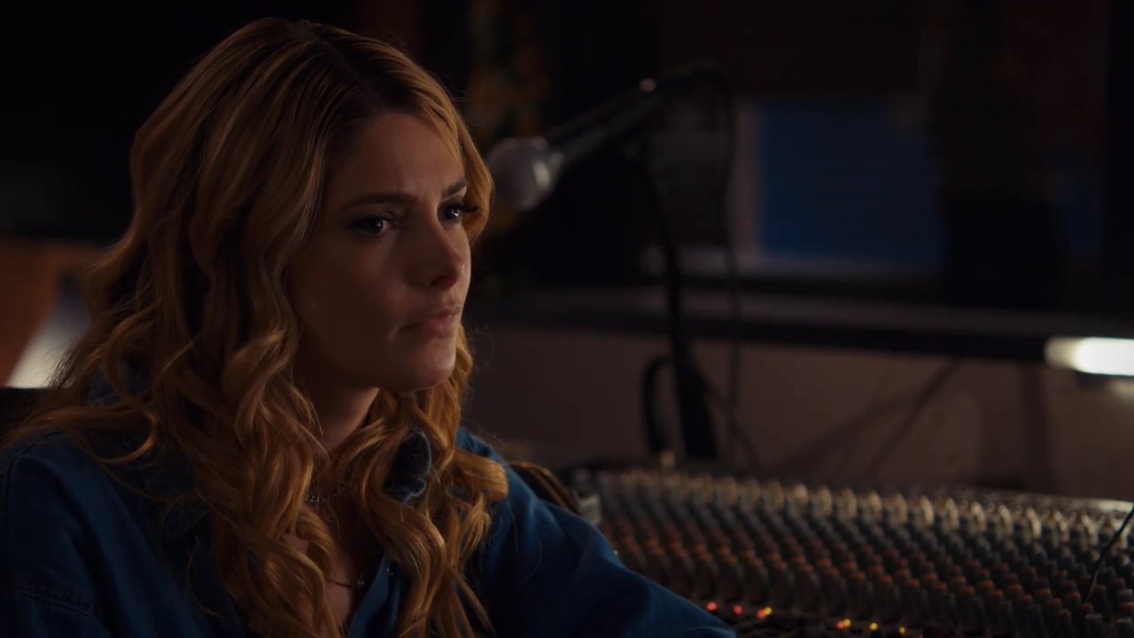 Ashley-Greene-dot-nl_StepUpHighWater2x05-2625.jpg