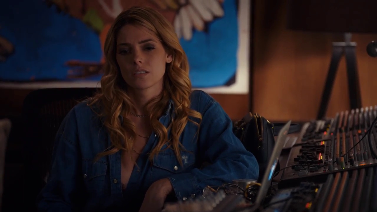 Ashley-Greene-dot-nl_StepUpHighWater2x05-2642.jpg