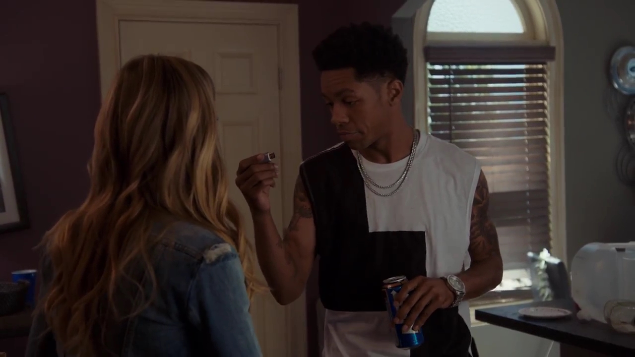 Ashley-Greene-dot-nl_StepUpHighWater2x06-0530.jpg