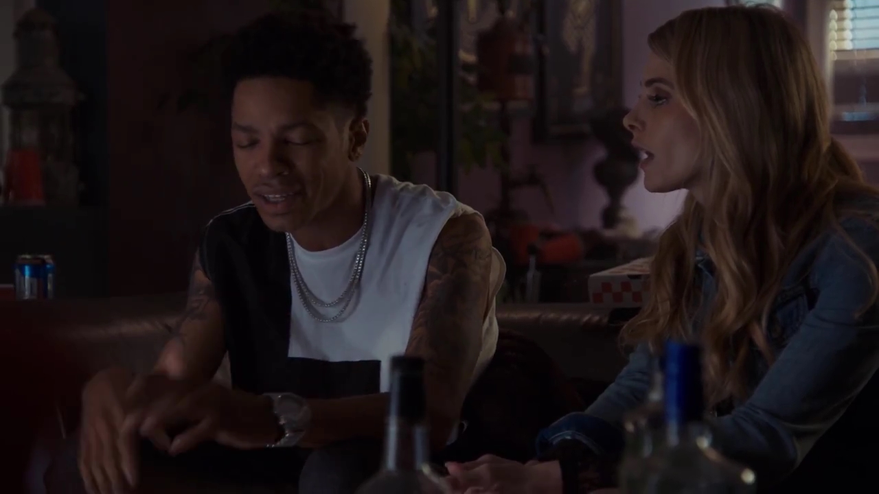 Ashley-Greene-dot-nl_StepUpHighWater2x06-0575.jpg
