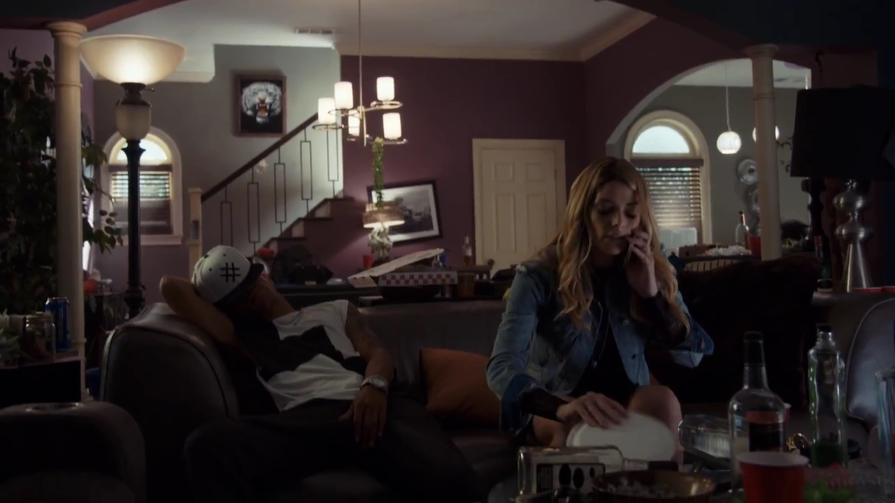 Ashley-Greene-dot-nl_StepUpHighWater2x06-0604.jpg