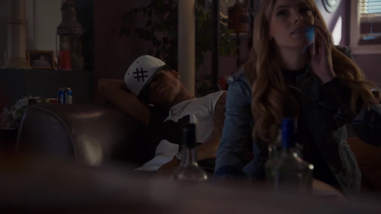 Ashley-Greene-dot-nl_StepUpHighWater2x06-0605.jpg