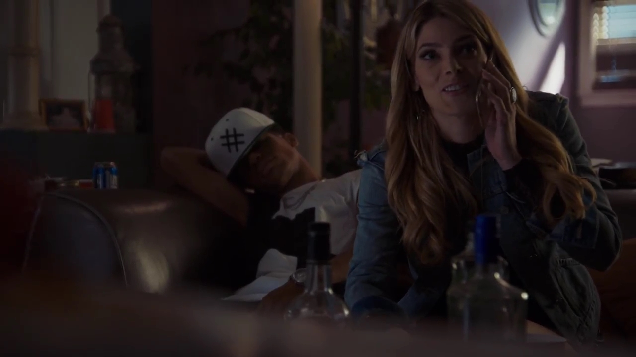 Ashley-Greene-dot-nl_StepUpHighWater2x06-0606.jpg