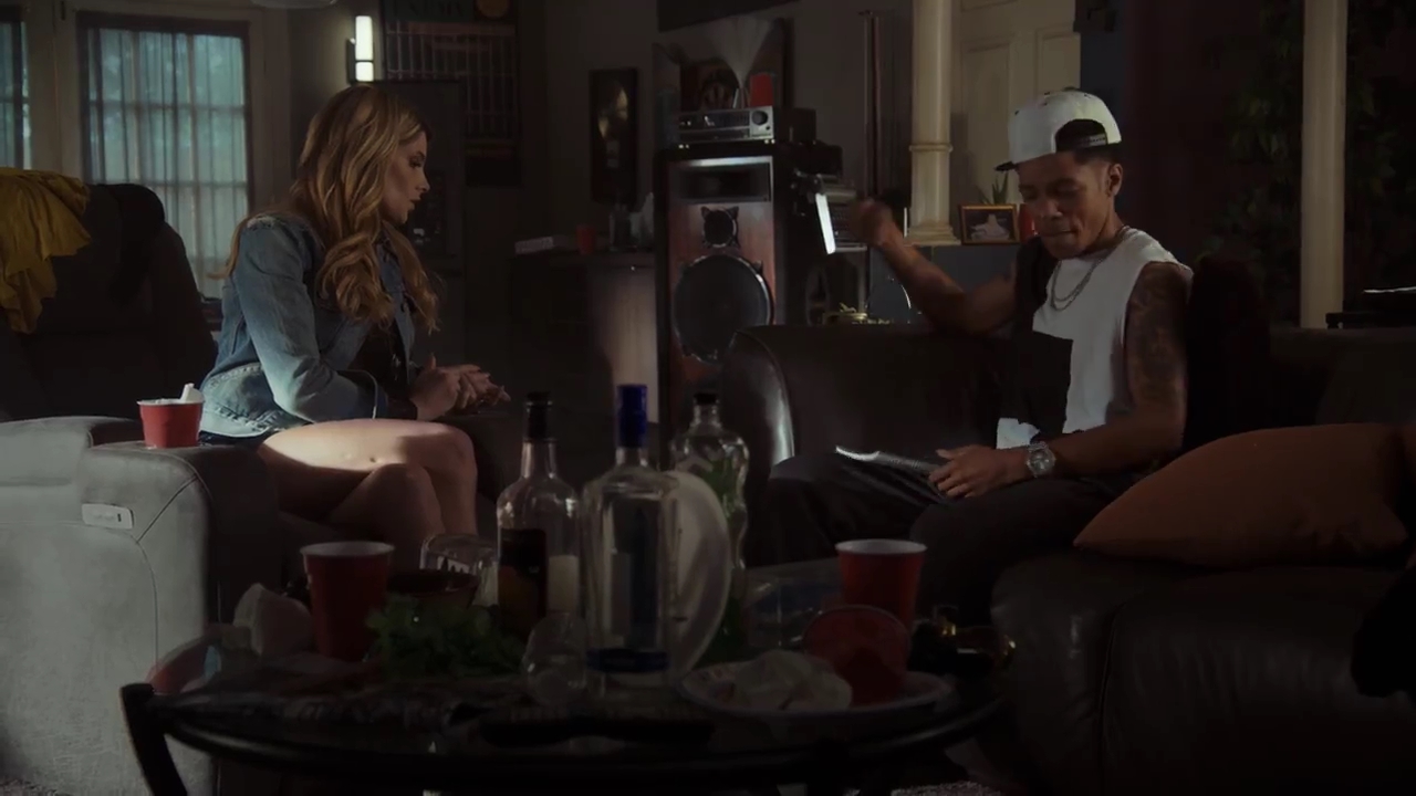 Ashley-Greene-dot-nl_StepUpHighWater2x06-1226.jpg