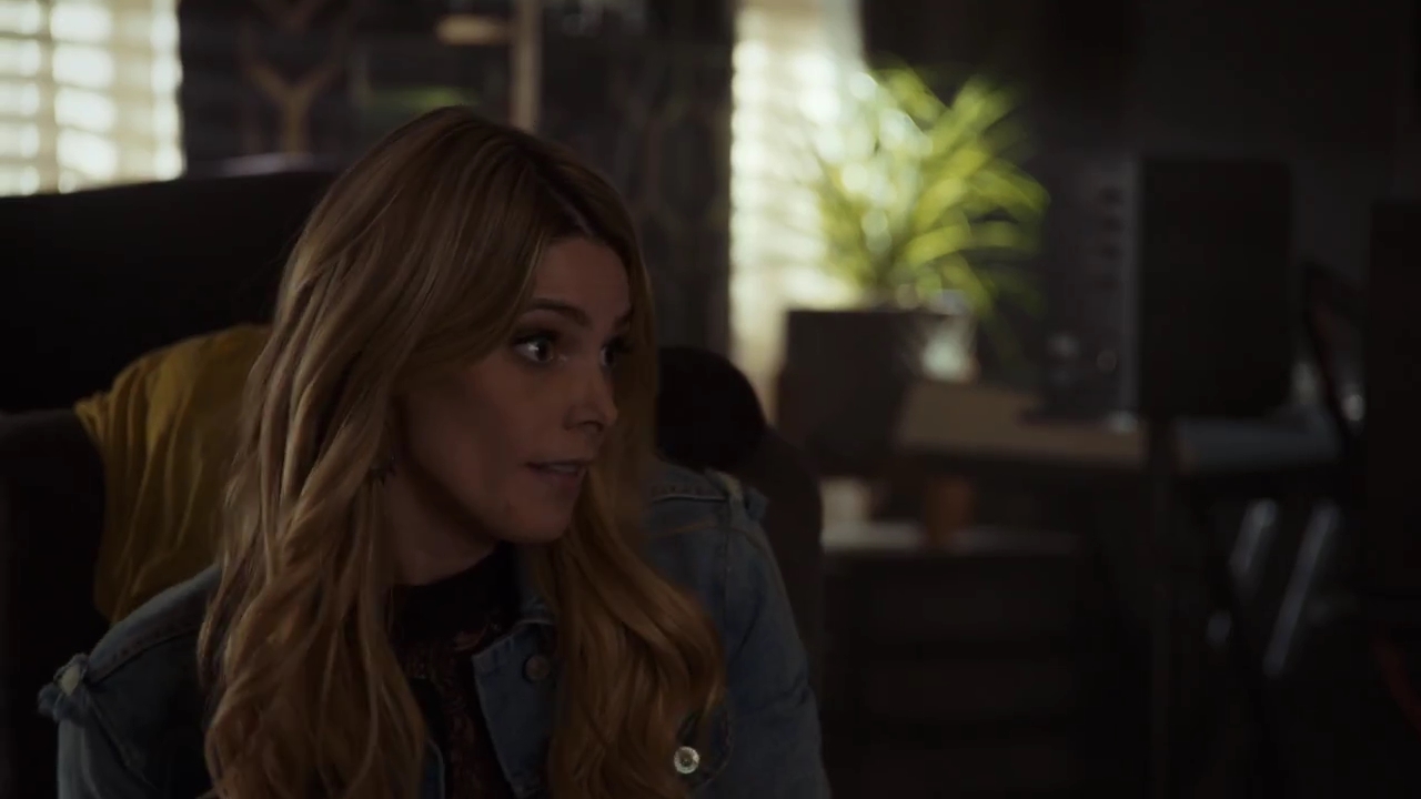 Ashley-Greene-dot-nl_StepUpHighWater2x06-1232.jpg