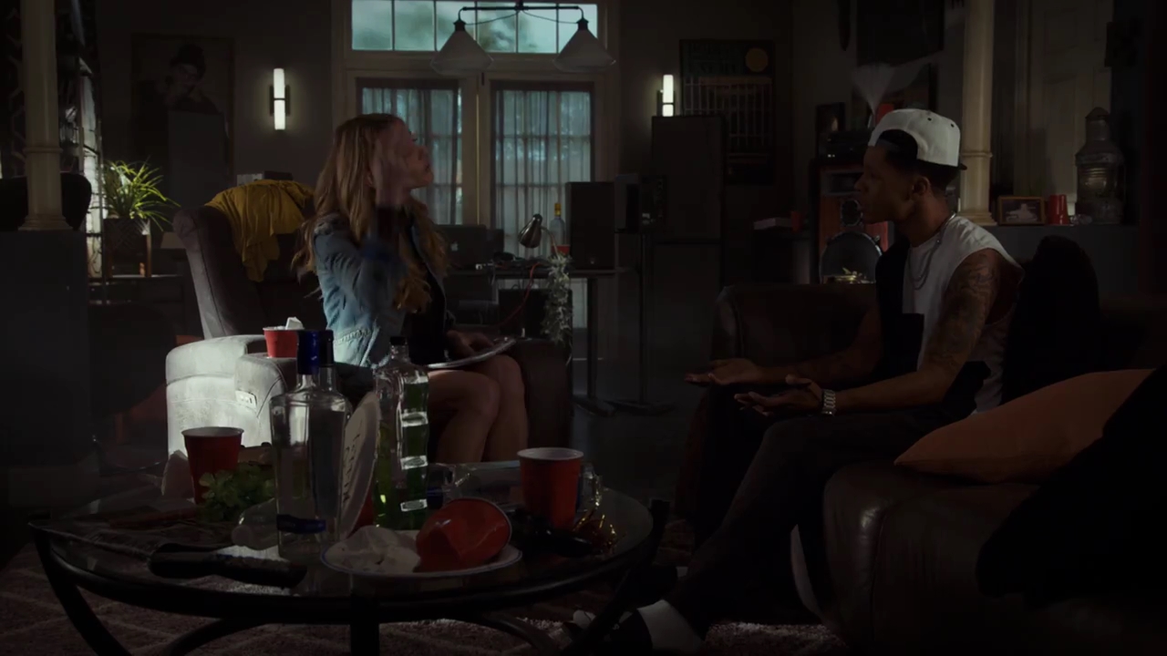 Ashley-Greene-dot-nl_StepUpHighWater2x06-1245.jpg