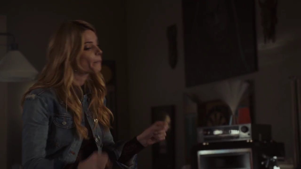 Ashley-Greene-dot-nl_StepUpHighWater2x06-1257.jpg