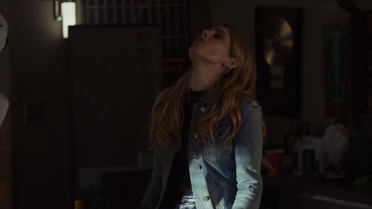 Ashley-Greene-dot-nl_StepUpHighWater2x06-1273.jpg