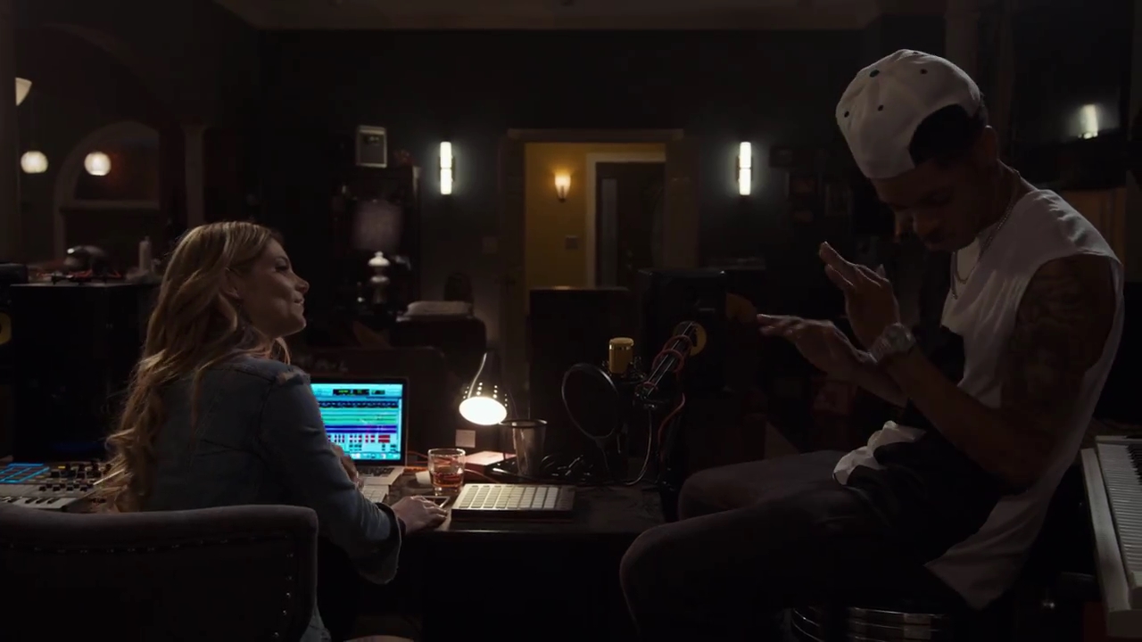 Ashley-Greene-dot-nl_StepUpHighWater2x06-1432.jpg