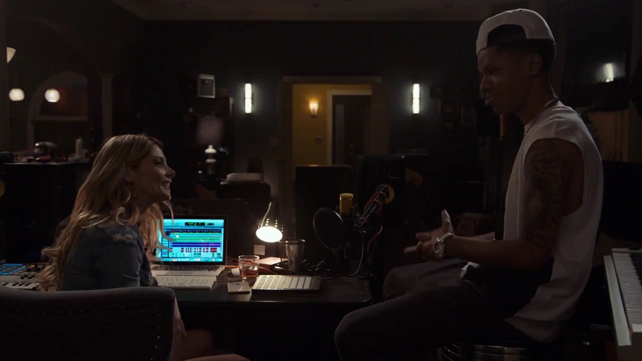 Ashley-Greene-dot-nl_StepUpHighWater2x06-1439.jpg