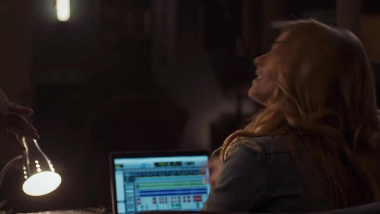 Ashley-Greene-dot-nl_StepUpHighWater2x06-1452.jpg Ashley-Greene-dot-nl_StepUpHighWater2x06-1452.jpg