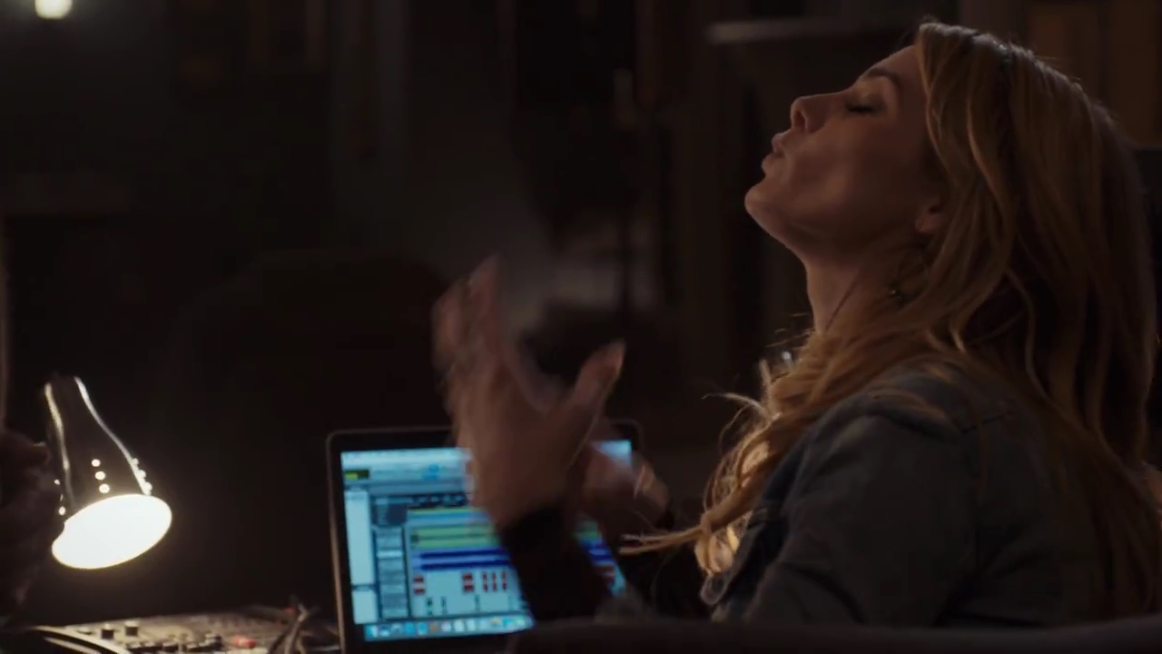 Ashley-Greene-dot-nl_StepUpHighWater2x06-1462.jpg Ashley-Greene-dot-nl_StepUpHighWater2x06-1462.jpg