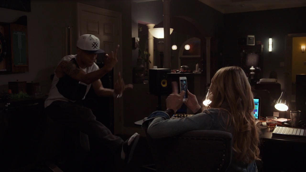 Ashley-Greene-dot-nl_StepUpHighWater2x06-1497.jpg