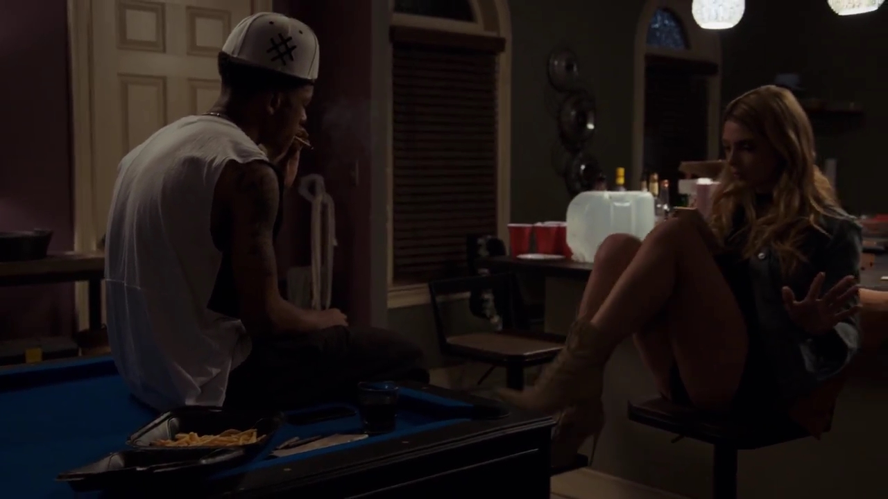 Ashley-Greene-dot-nl_StepUpHighWater2x06-1701.jpg