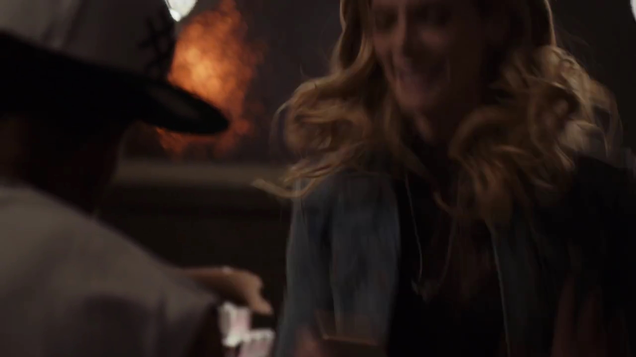 Ashley-Greene-dot-nl_StepUpHighWater2x06-1703.jpg